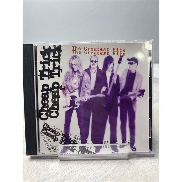 Cheap Trick – The Greatest Hits (CD, 1991, Epic/Legacy) Classic Rock Power Pop - Picture 1 of 5